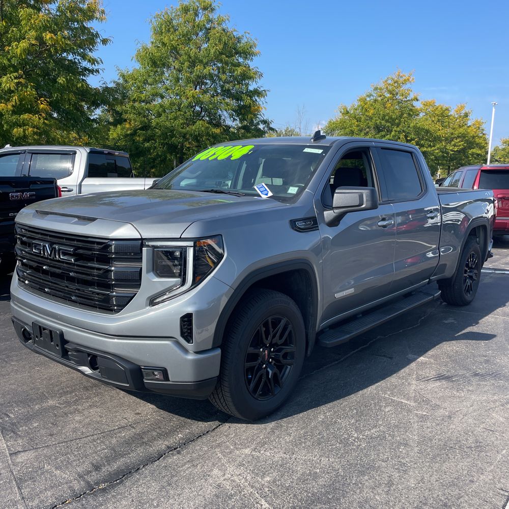 2024 GMC Sierra 1500 Elevation