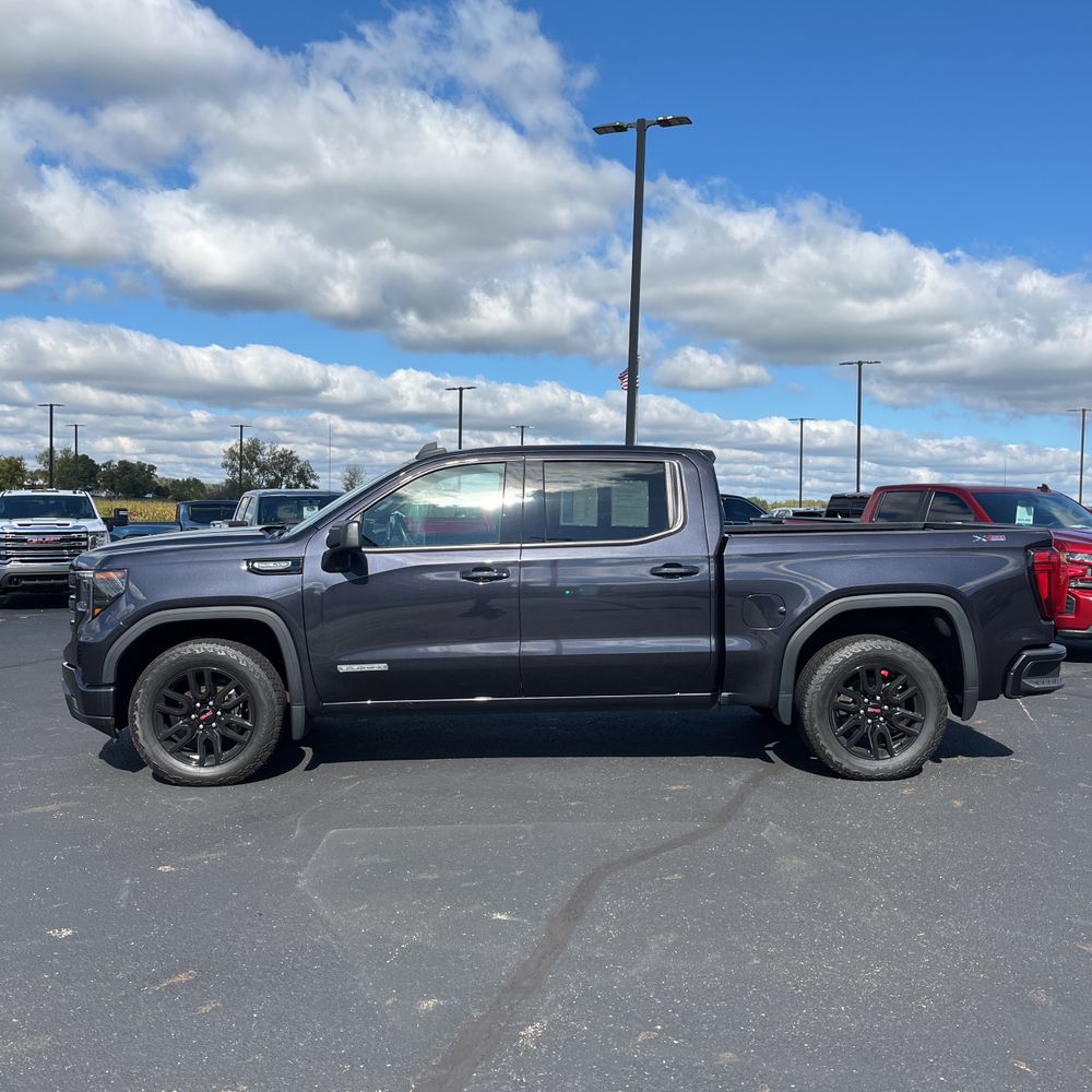 2022 GMC Sierra 1500 Elevation