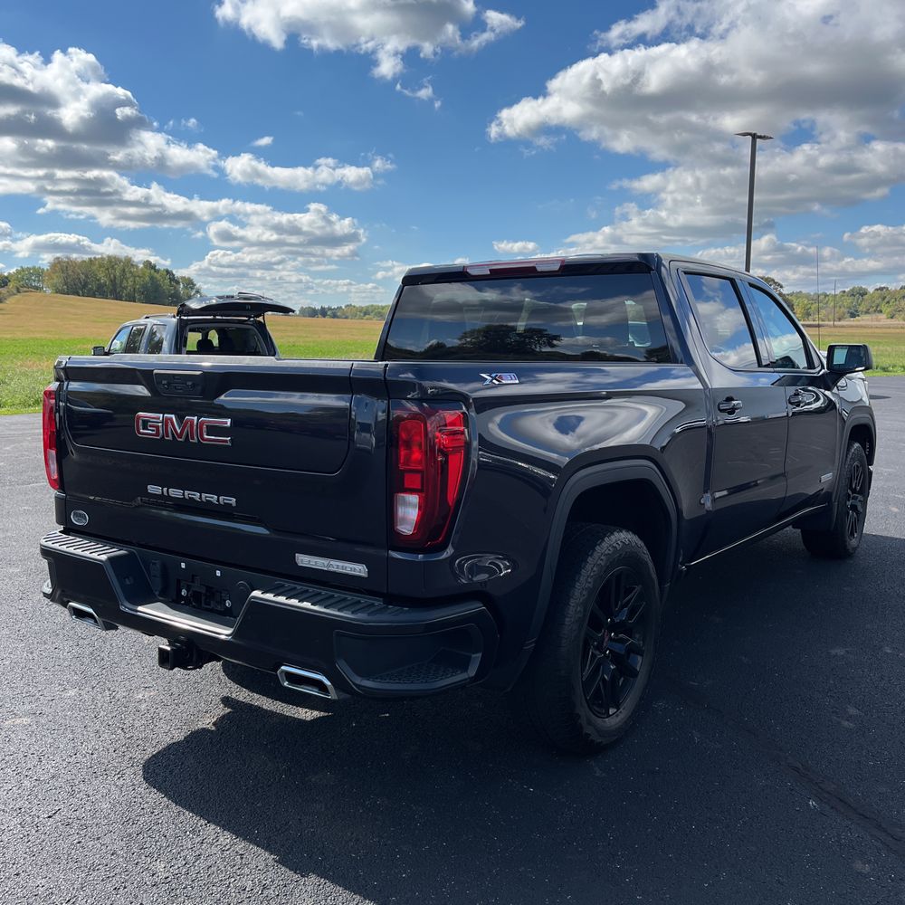 2022 GMC Sierra 1500 Elevation