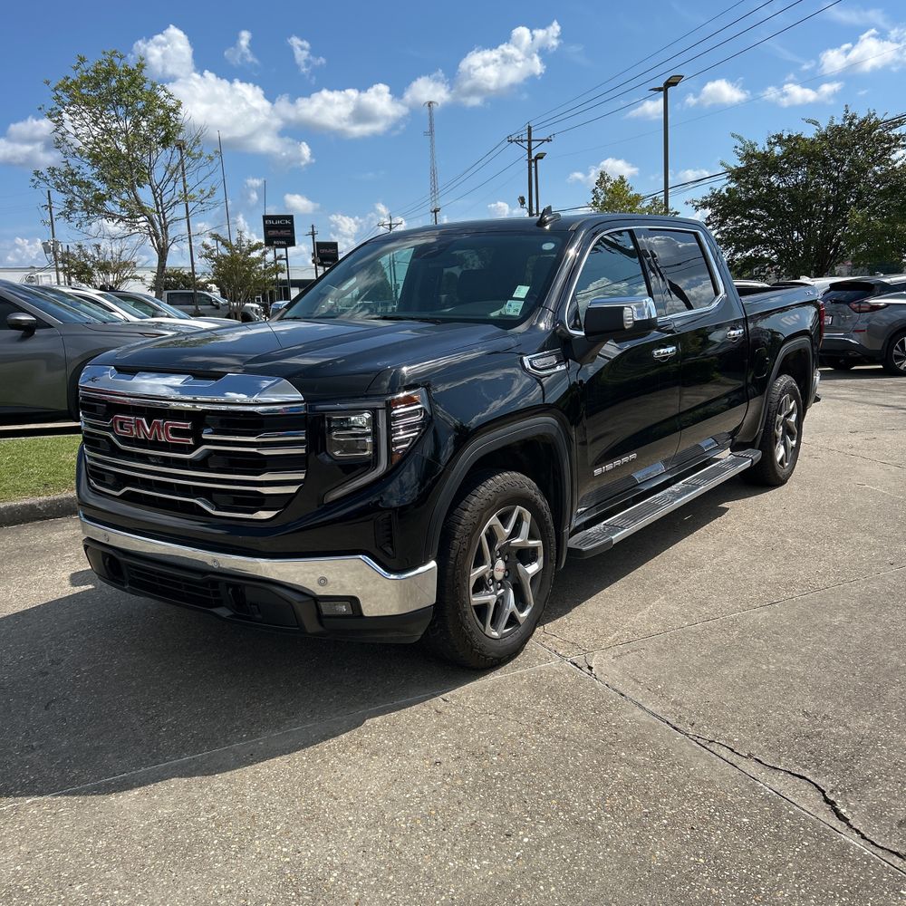 2024 GMC Sierra 1500 SLT