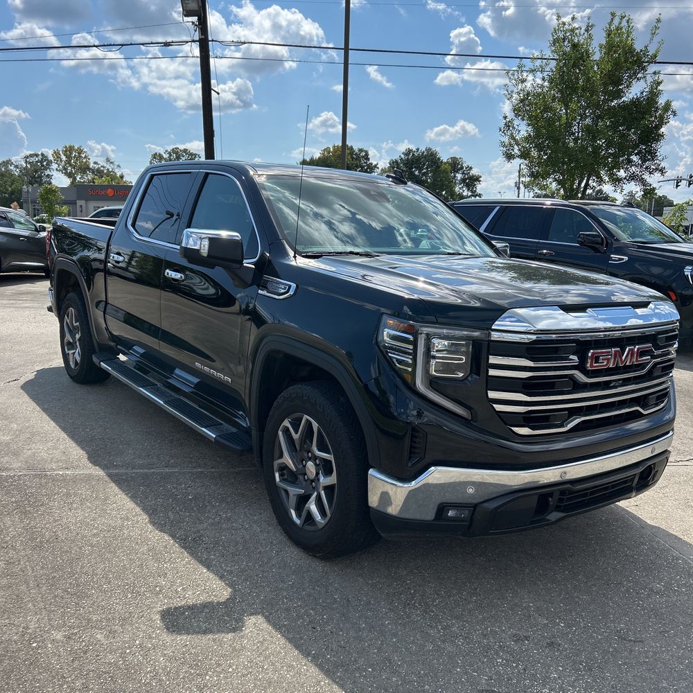 2024 GMC Sierra 1500 SLT