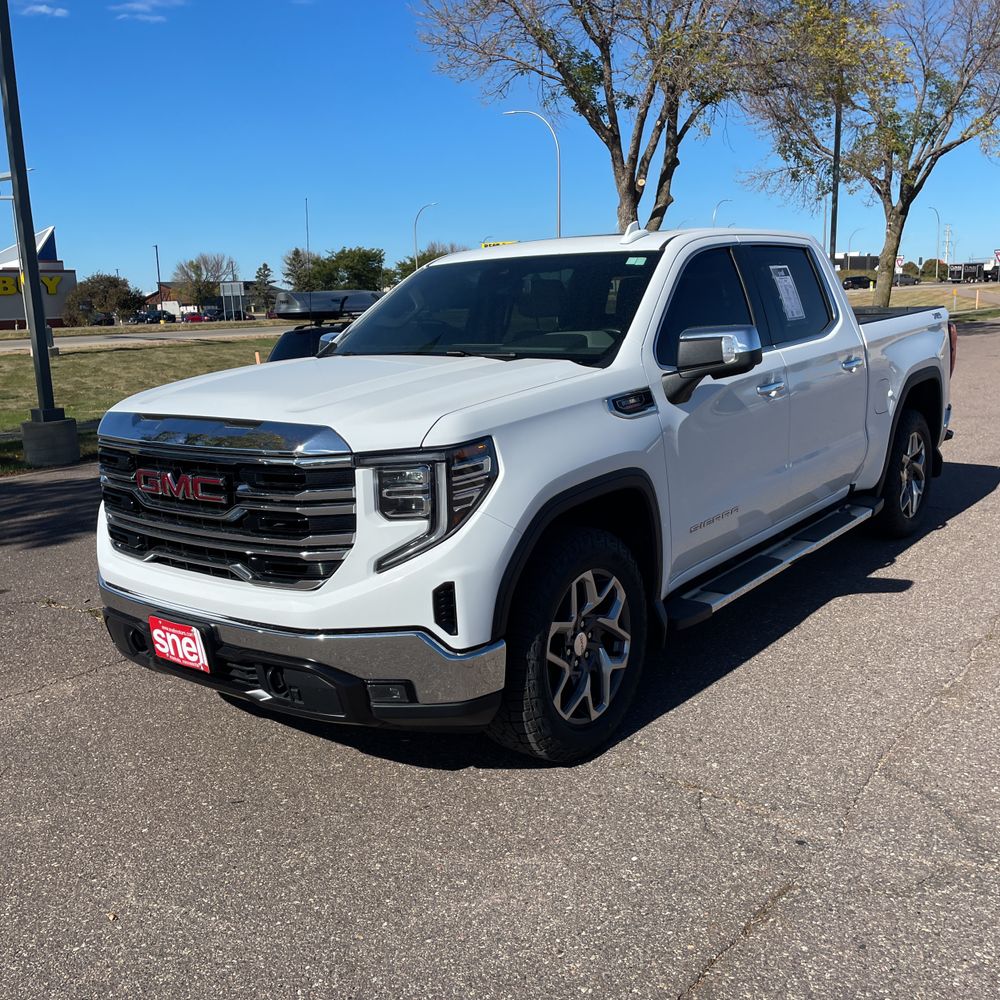 2023 GMC Sierra 1500 SLT