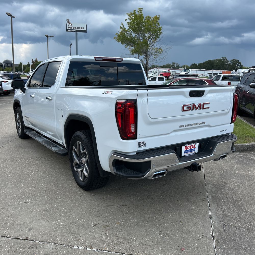 2025 GMC Sierra 1500 SLT