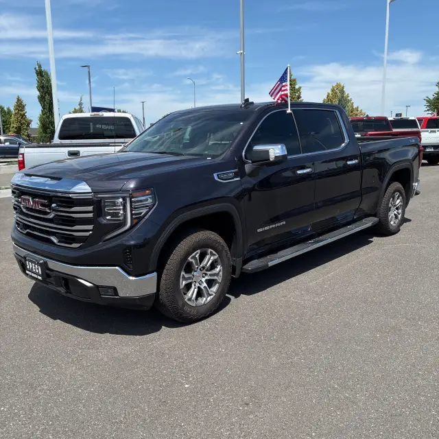 2022 GMC Sierra 1500 SLT