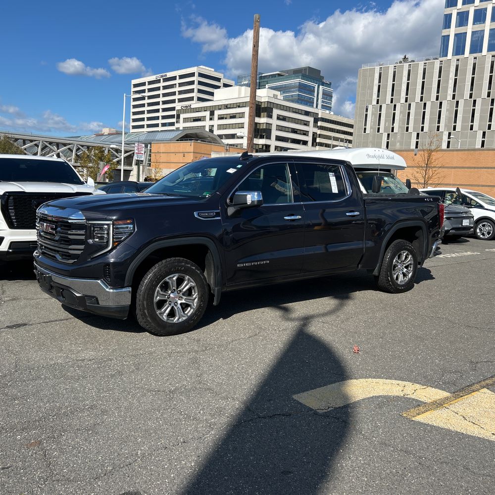 2022 GMC Sierra 1500 SLT