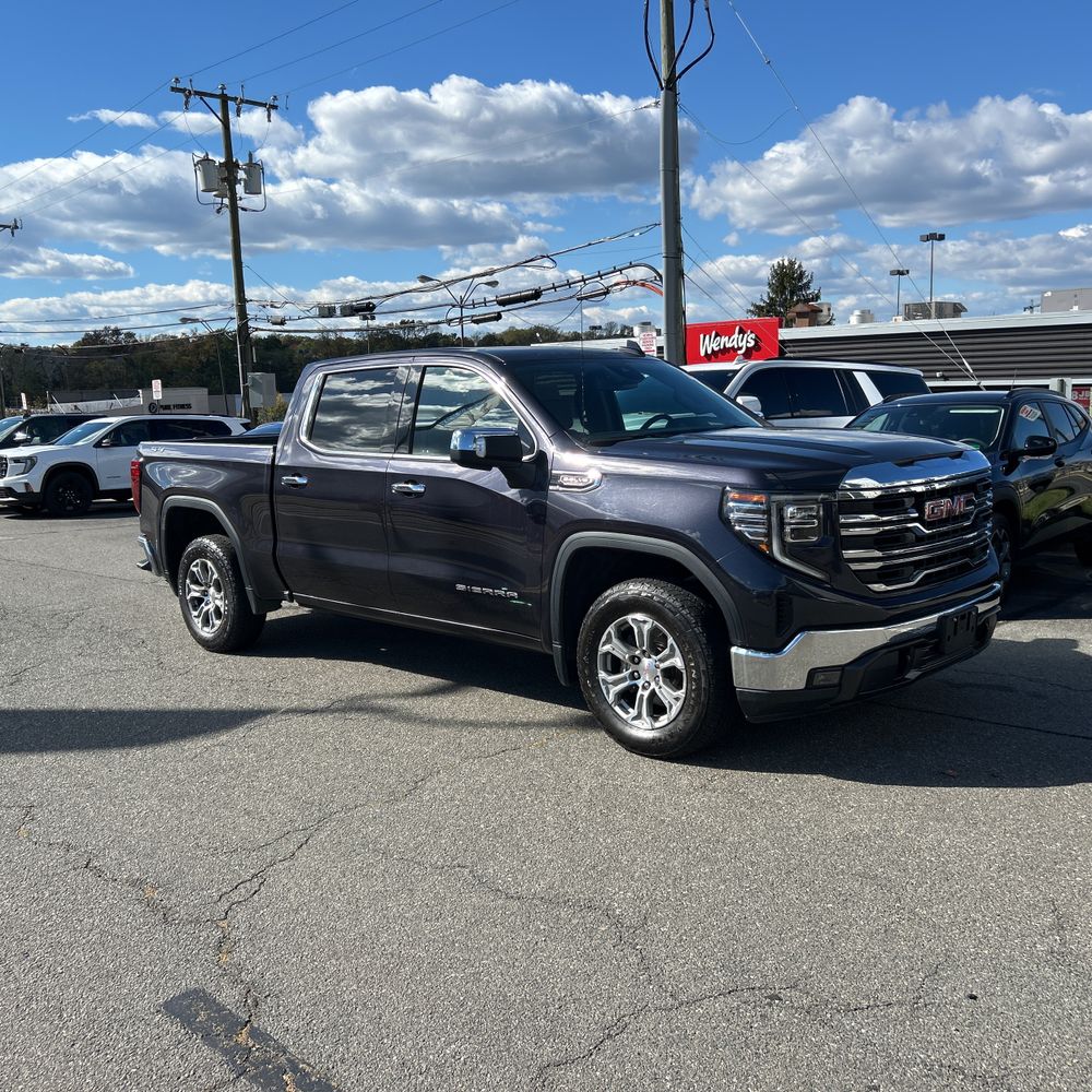 2022 GMC Sierra 1500 SLT