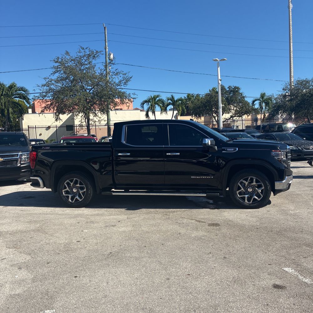 2022 GMC Sierra 1500 SLT