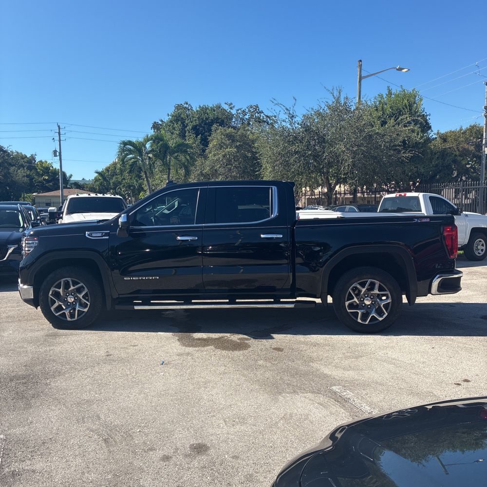 2022 GMC Sierra 1500 SLT