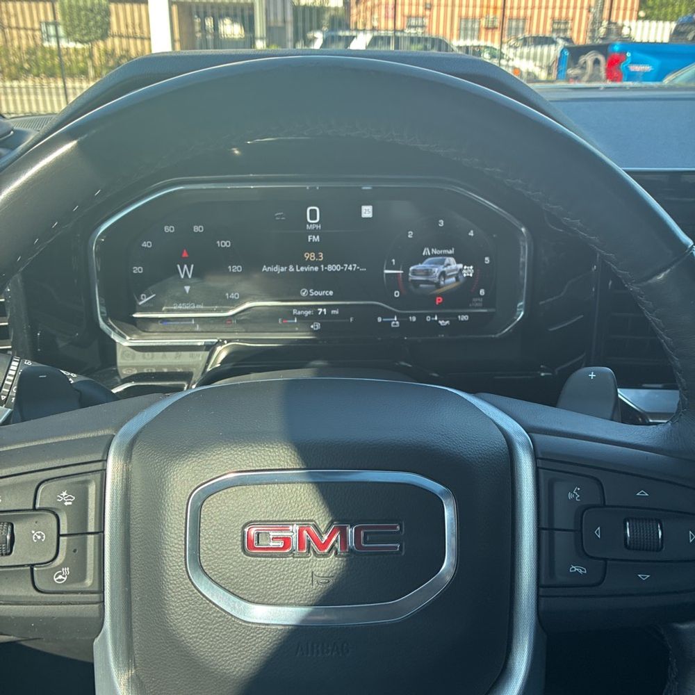 2022 GMC Sierra 1500 SLT