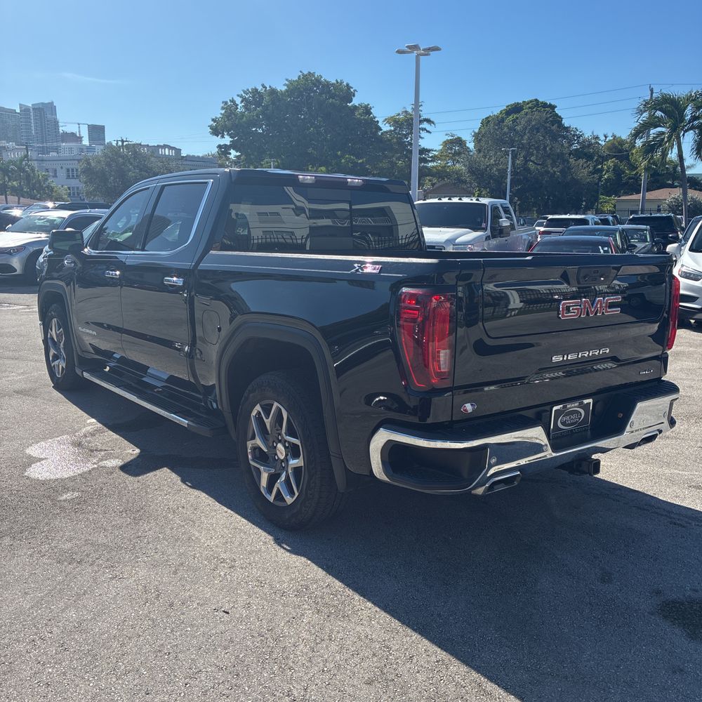 2022 GMC Sierra 1500 SLT