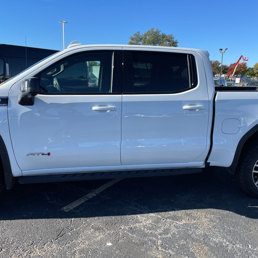 2025 GMC Sierra 1500 AT4