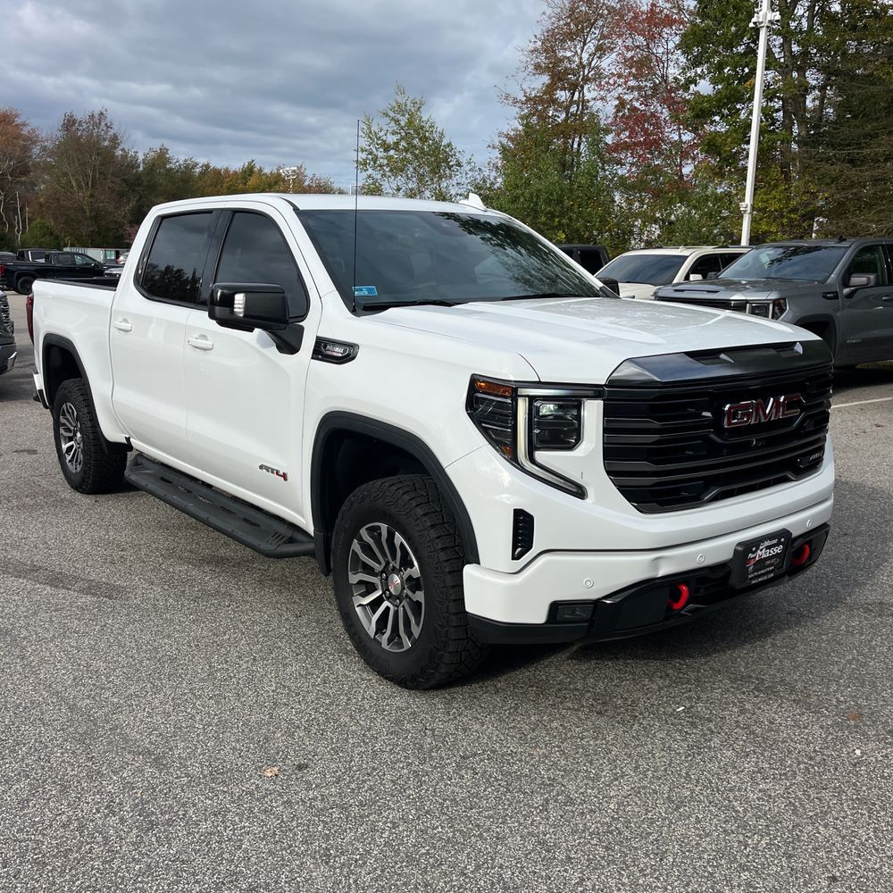 2023 GMC Sierra 1500 AT4