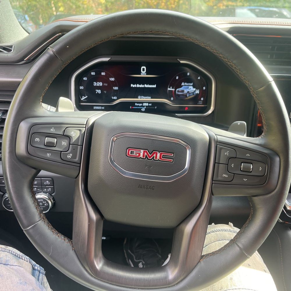 2023 GMC Sierra 1500 AT4