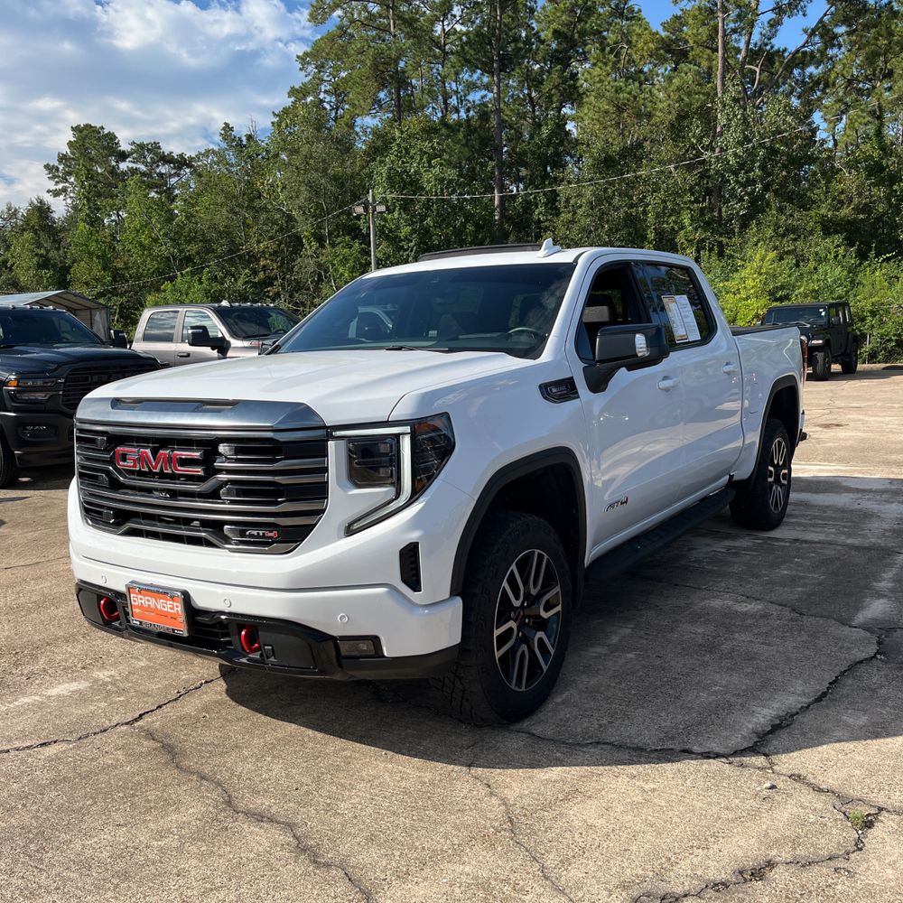2024 GMC Sierra 1500 AT4