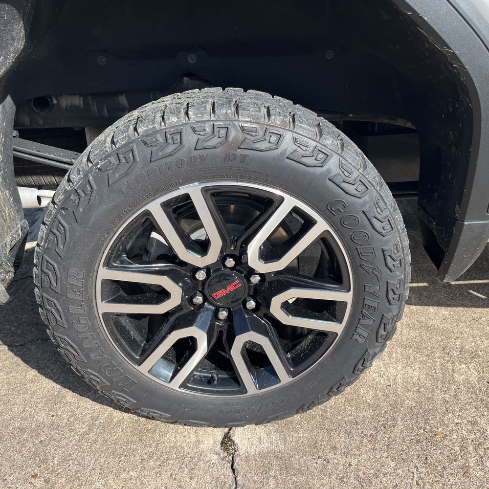 2024 GMC Sierra 1500 AT4