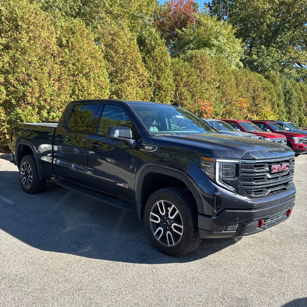 2025 GMC Sierra 1500 AT4