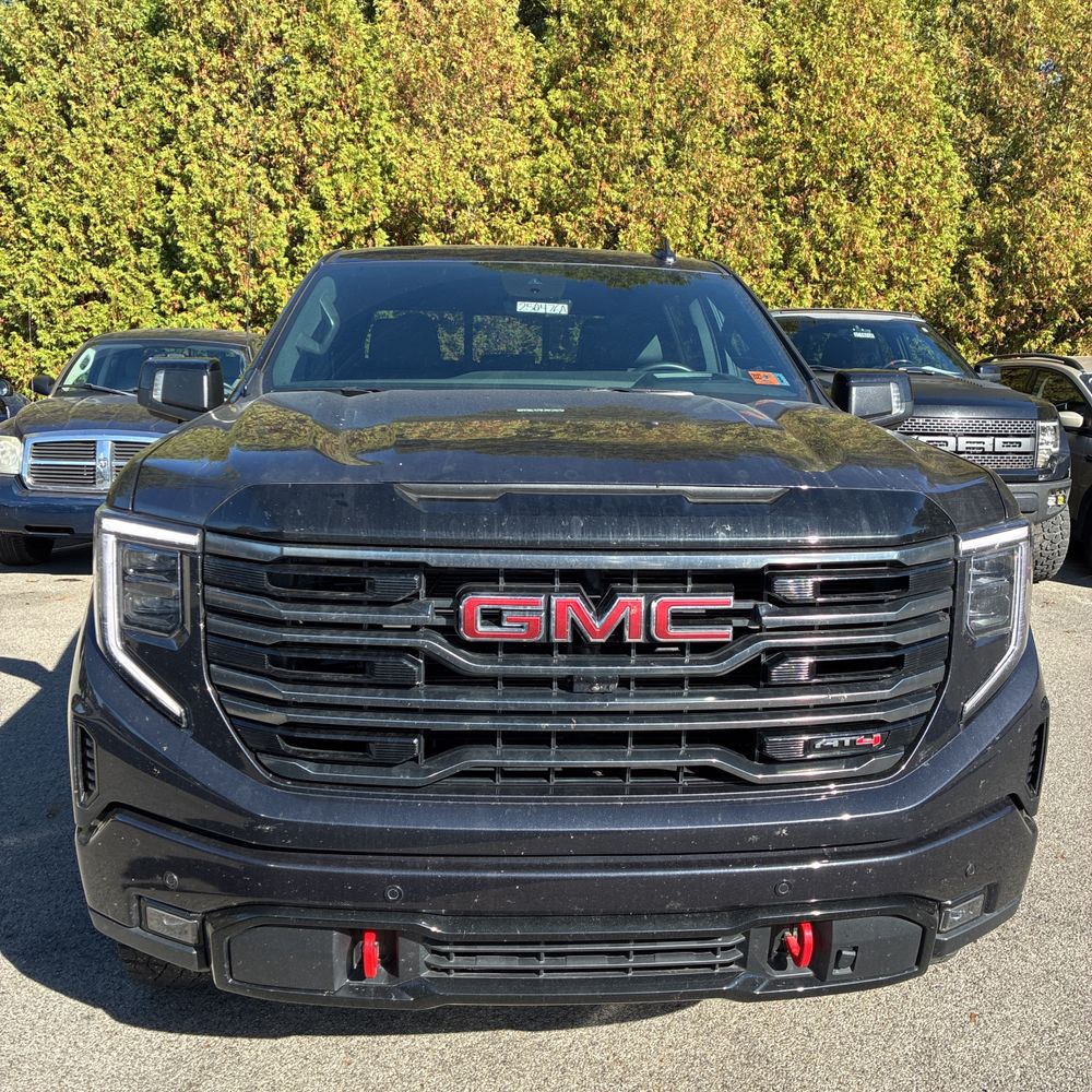 2025 GMC Sierra 1500 AT4