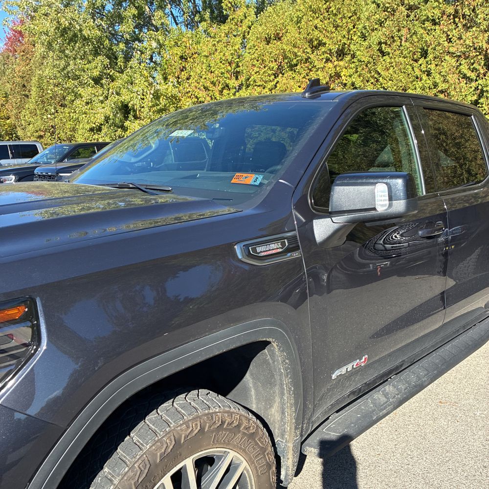 2025 GMC Sierra 1500 AT4