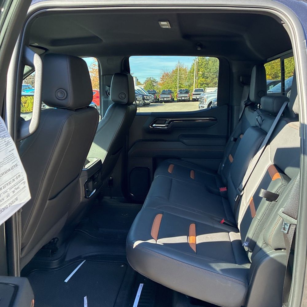 2025 GMC Sierra 1500 AT4