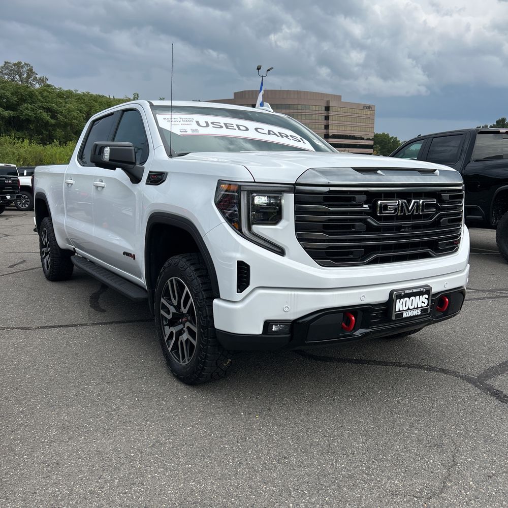 2024 GMC Sierra 1500 AT4