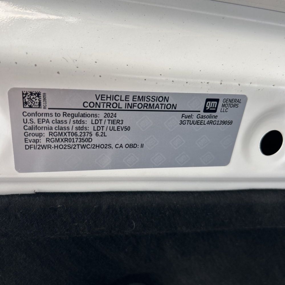 2024 GMC Sierra 1500 AT4