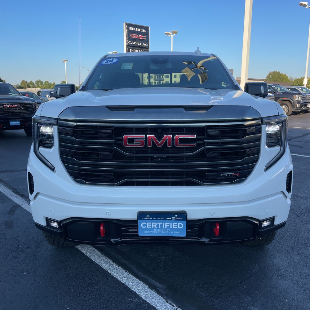 2024 GMC Sierra 1500 AT4