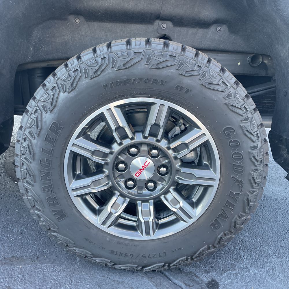 2024 GMC Sierra 1500 AT4
