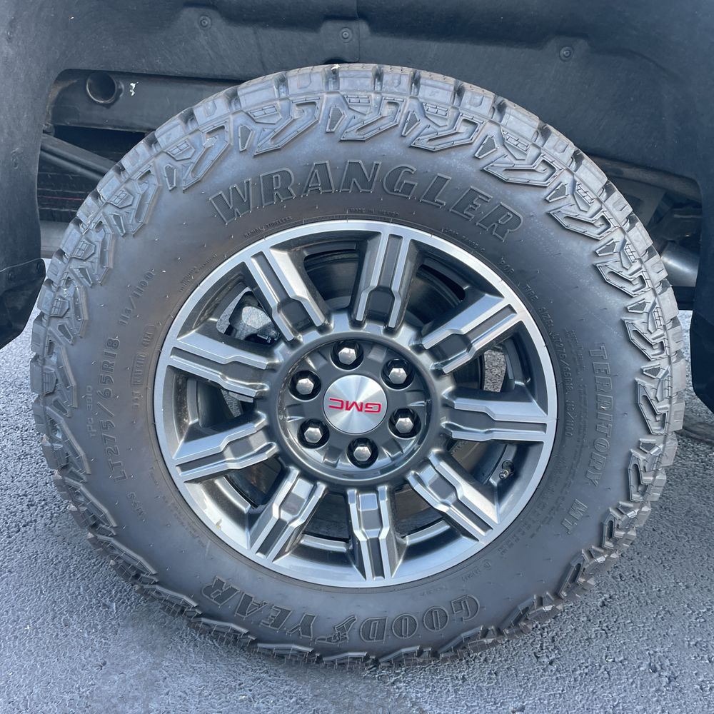 2024 GMC Sierra 1500 AT4