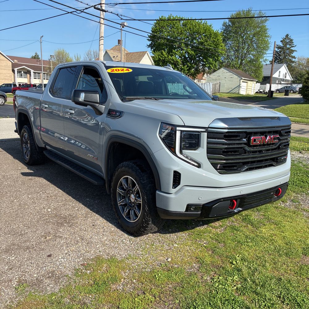 2024 GMC Sierra 1500 AT4