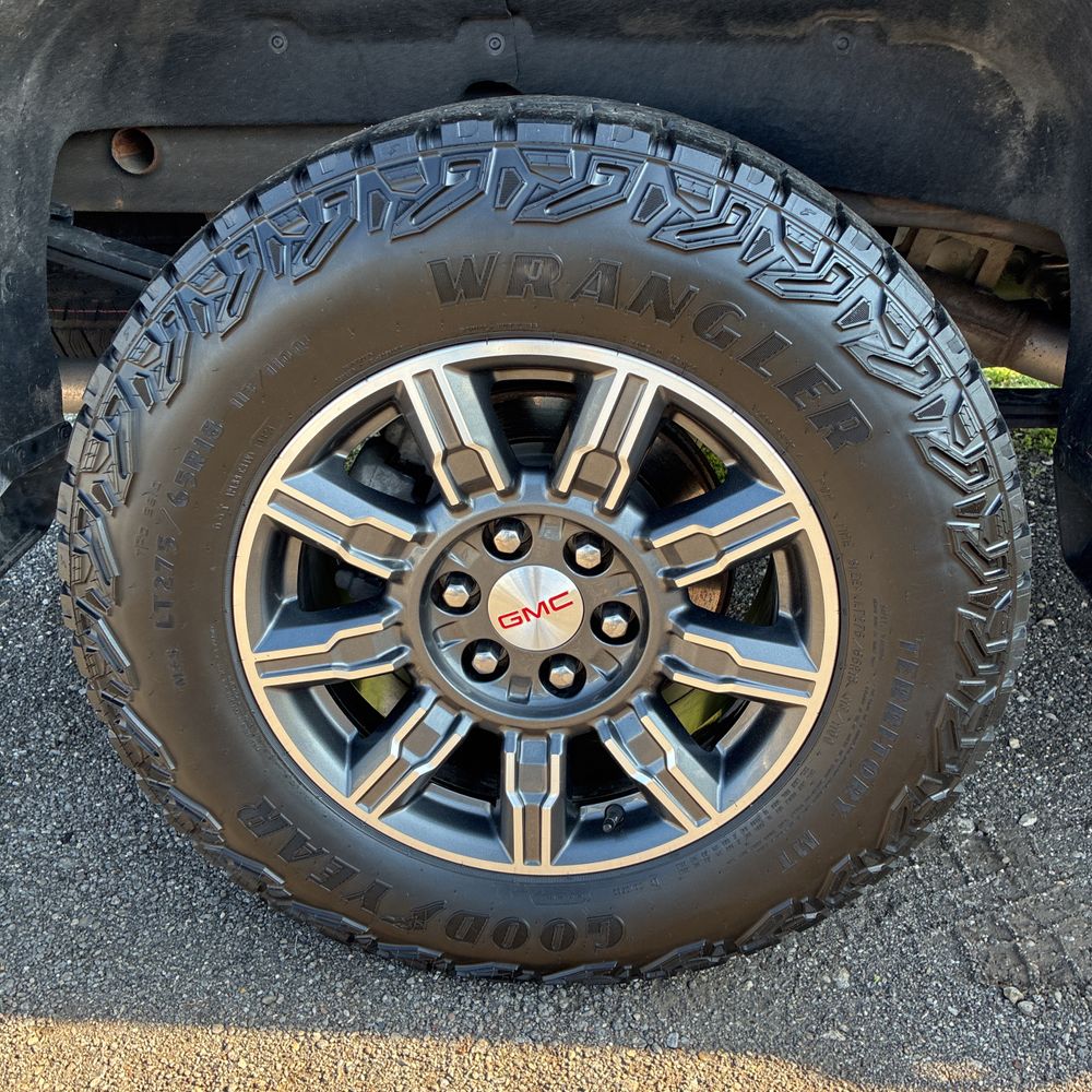 2024 GMC Sierra 1500 AT4