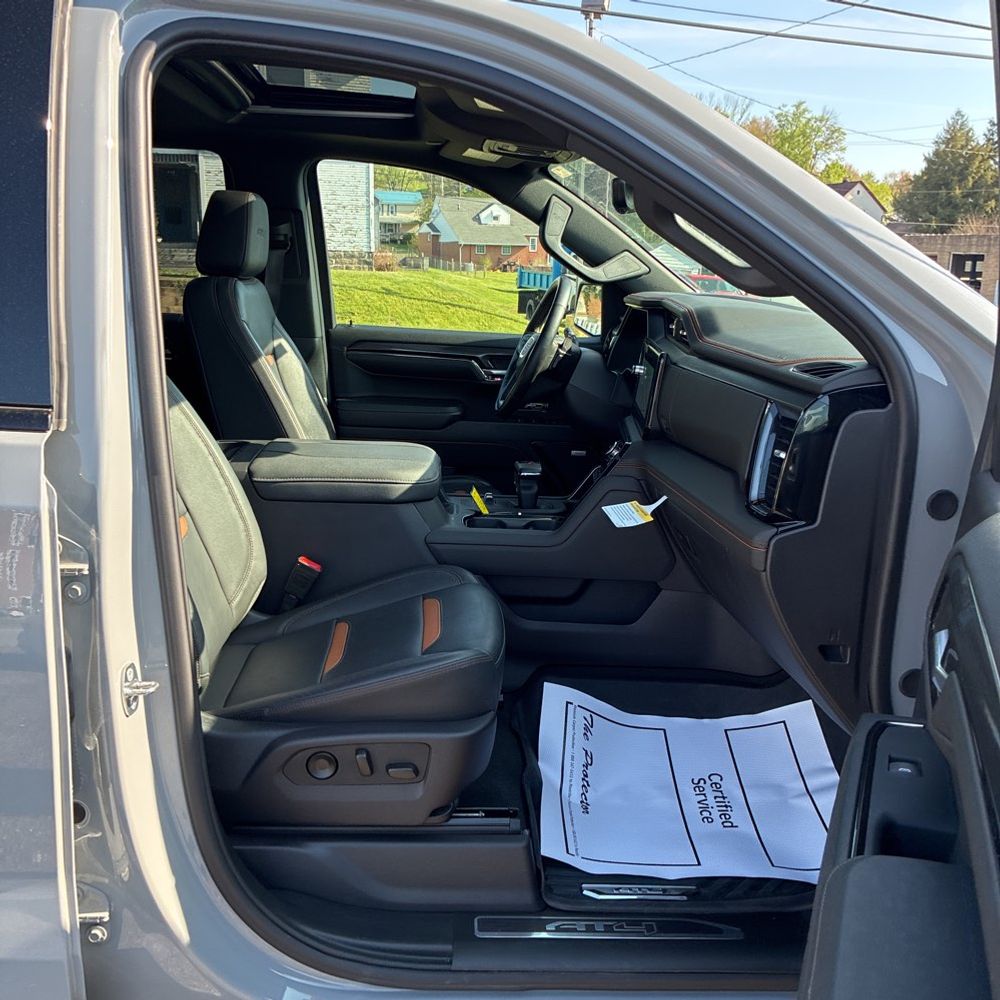 2024 GMC Sierra 1500 AT4
