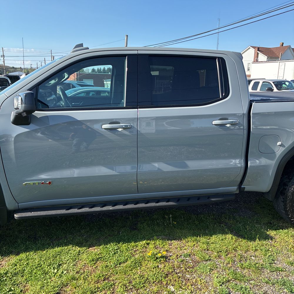 2024 GMC Sierra 1500 AT4