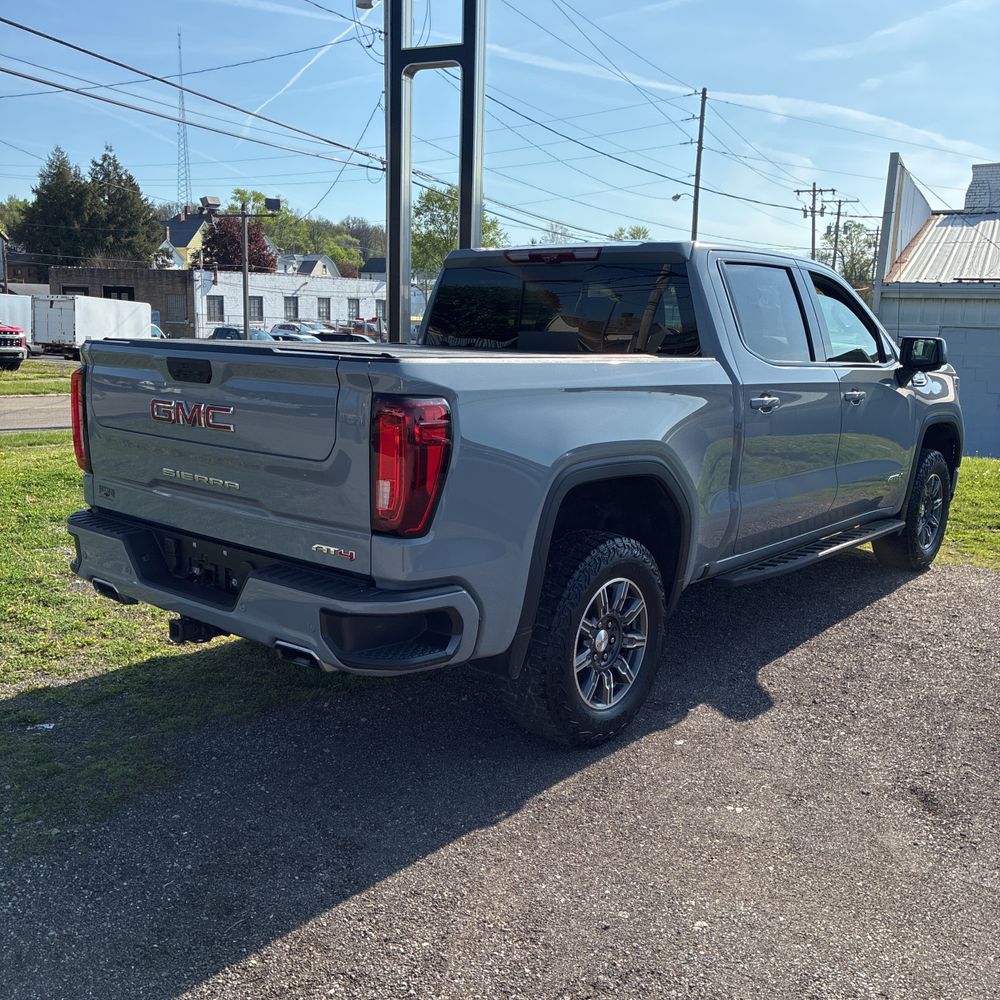 2024 GMC Sierra 1500 AT4