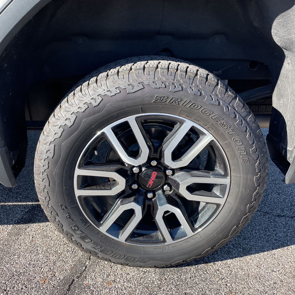 2024 GMC Sierra 1500 AT4