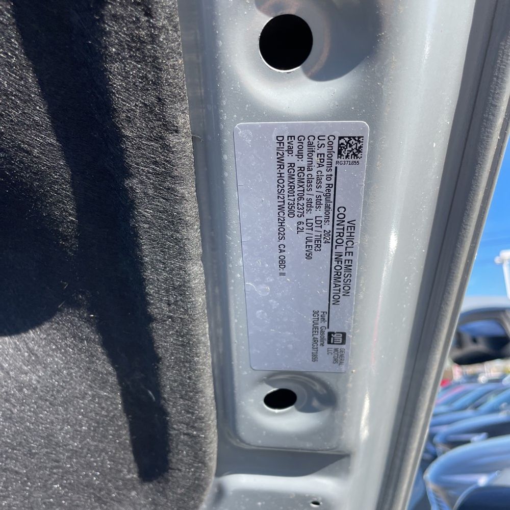 2024 GMC Sierra 1500 AT4