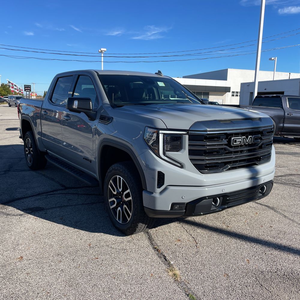 2024 GMC Sierra 1500 AT4