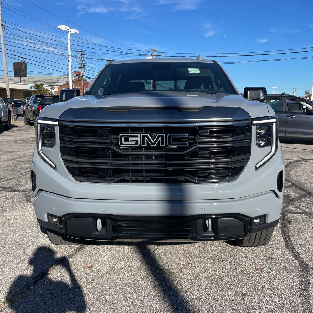 2024 GMC Sierra 1500 AT4