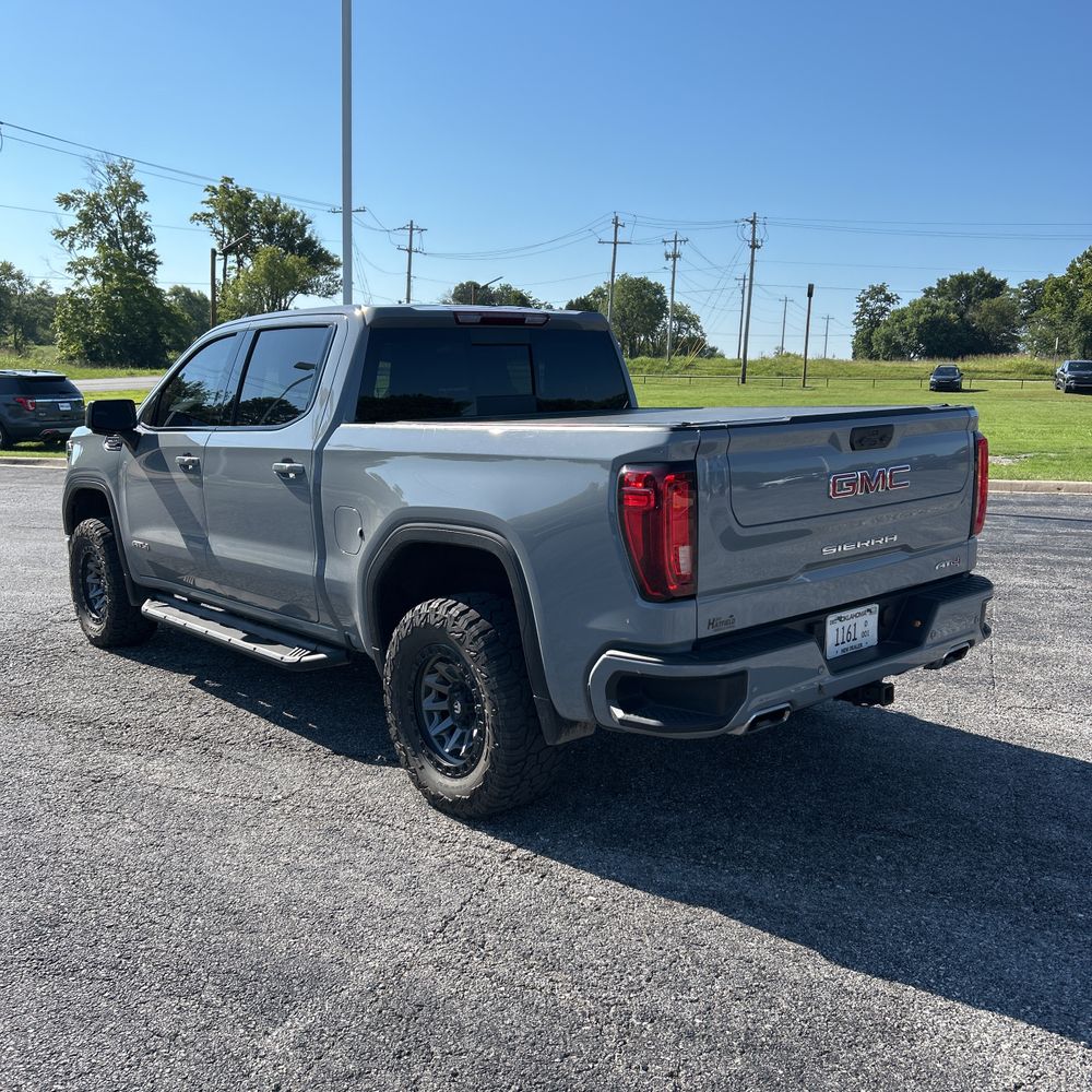 2024 GMC Sierra 1500 AT4