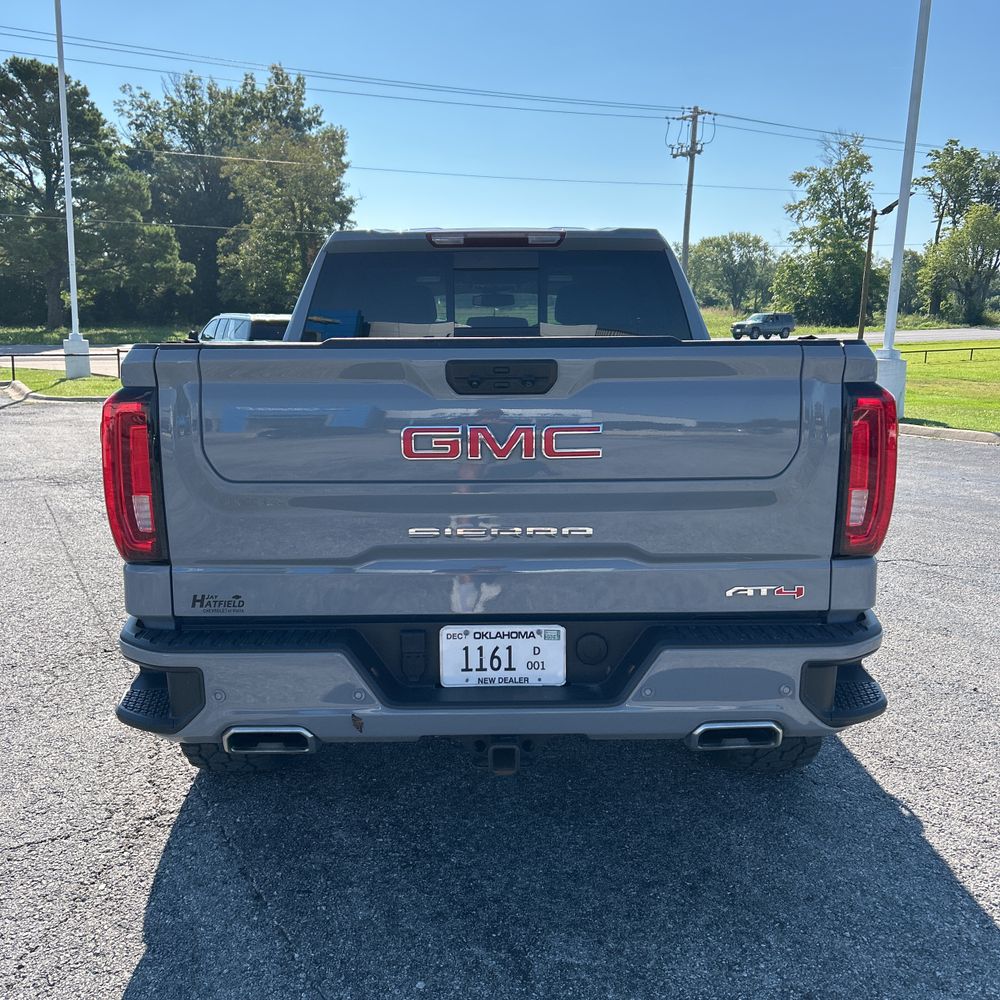 2024 GMC Sierra 1500 AT4