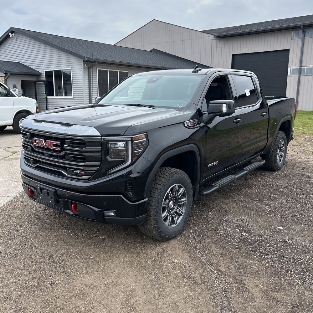 2024 GMC Sierra 1500 AT4