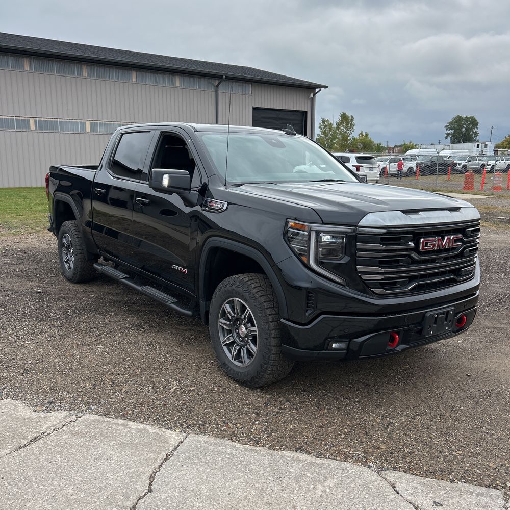 2024 GMC Sierra 1500 AT4