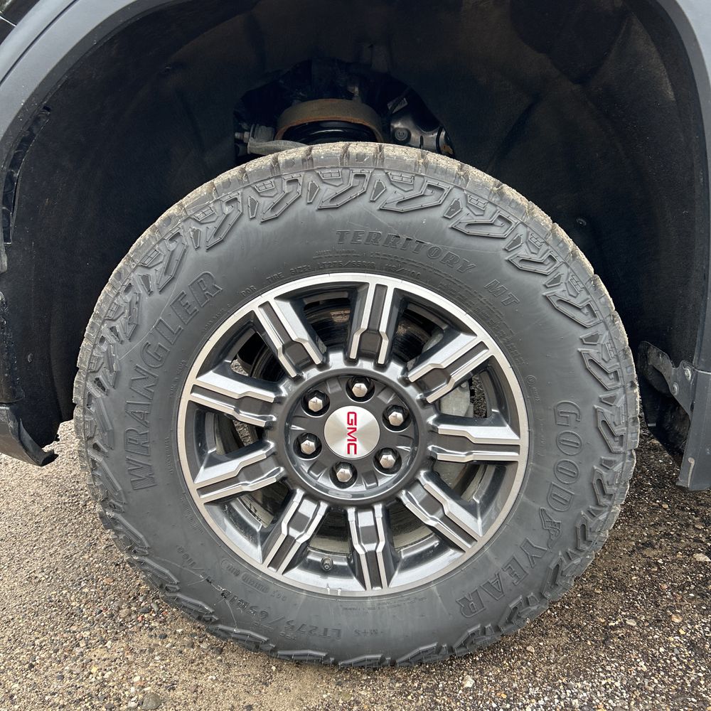 2024 GMC Sierra 1500 AT4