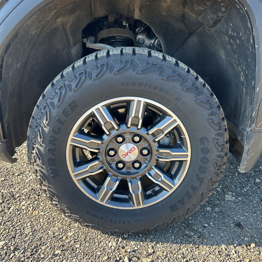 2024 GMC Sierra 1500 AT4