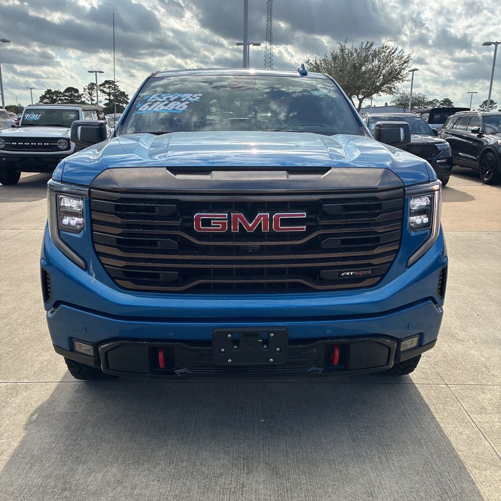 2023 GMC Sierra 1500 AT4X