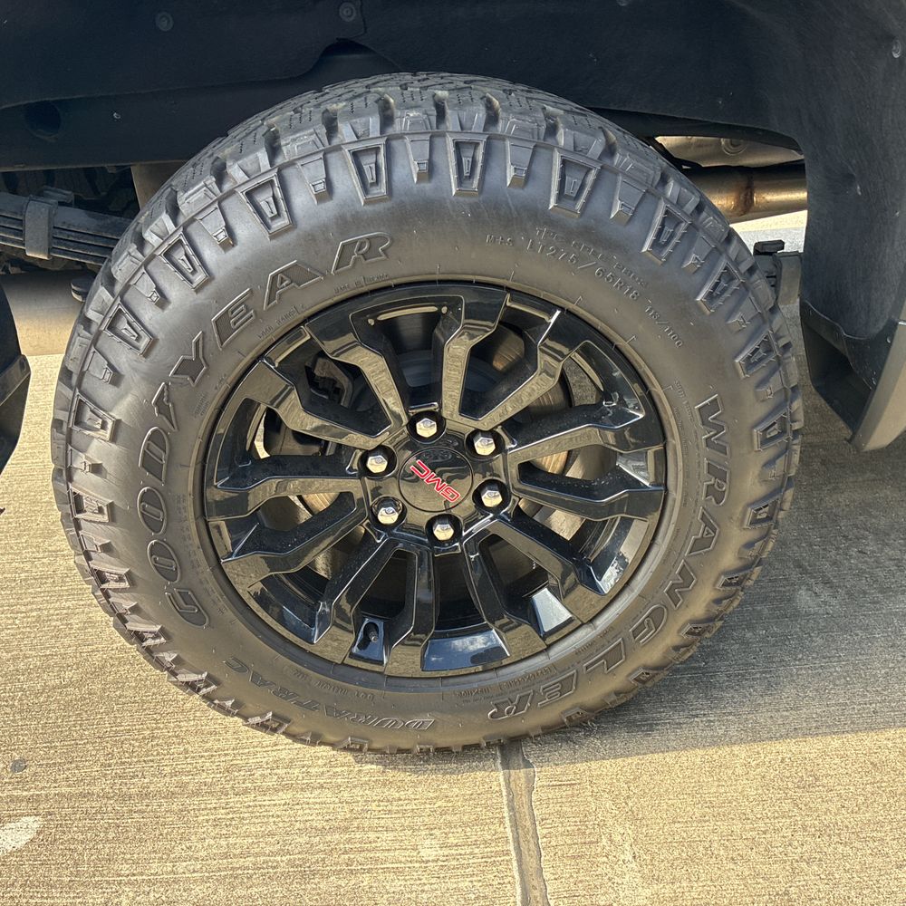 2023 GMC Sierra 1500 AT4X