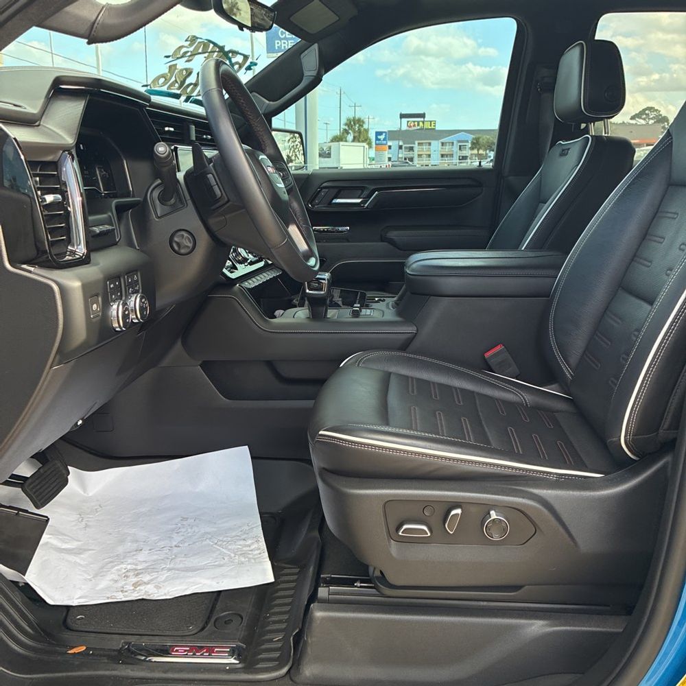 2023 GMC Sierra 1500 AT4X