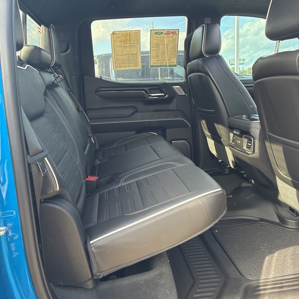 2023 GMC Sierra 1500 AT4X