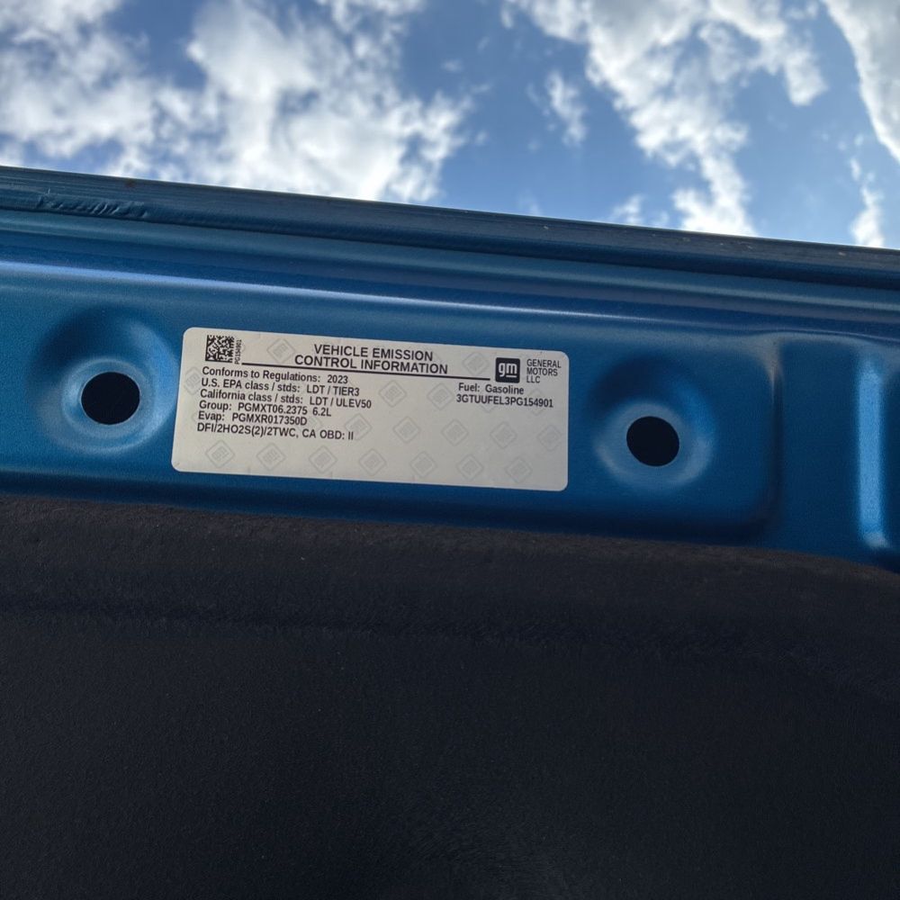 2023 GMC Sierra 1500 AT4X