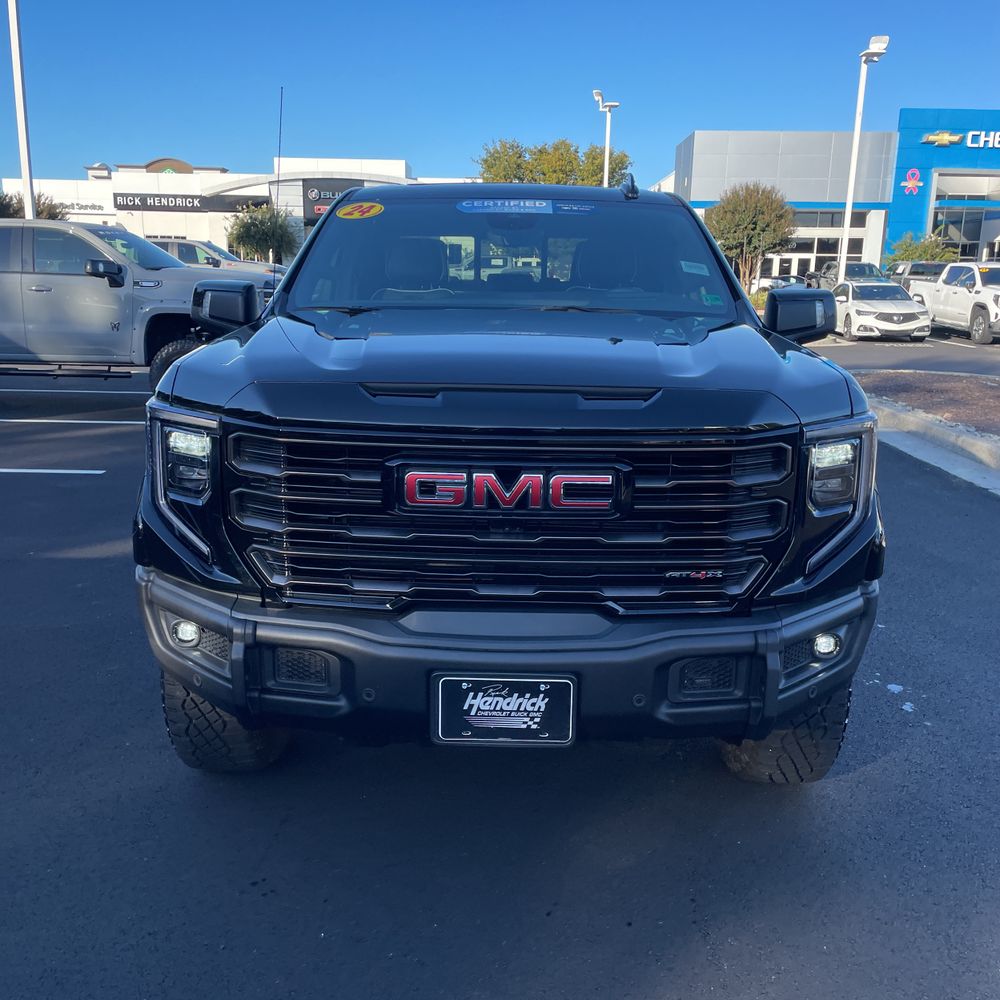 2024 GMC Sierra 1500 AT4X