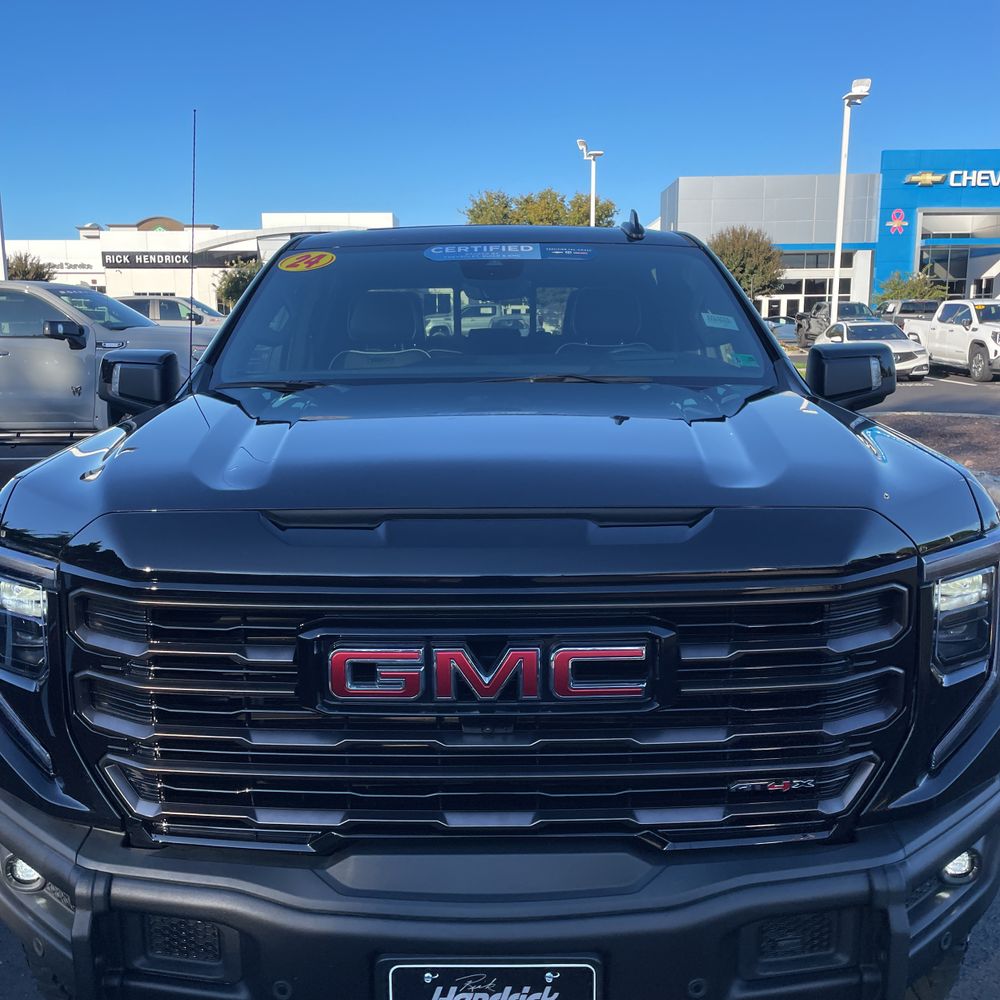 2024 GMC Sierra 1500 AT4X